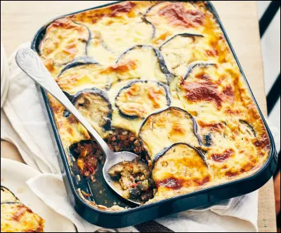 Gastronomie : Quel ingr&eacute;dient n'entre pas dans la recette de la Moussaka traditionnelle ?
