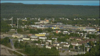 Sport : Quelle ville grecque a donn&eacute; son nom &agrave; une discipline olympique ?