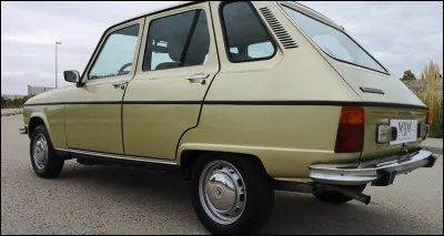 Cette ultime version ne sera pas fabriquée en France. Quelle est cette auto produite en Espagne ?