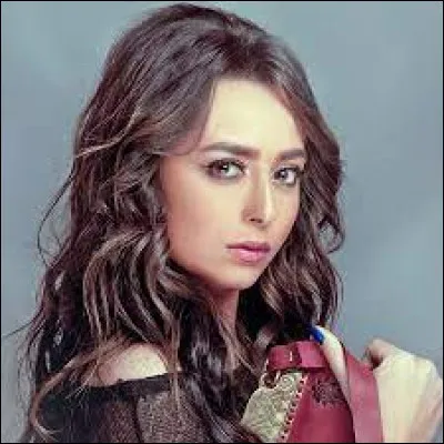 Quel est le nom de cette actrice ?