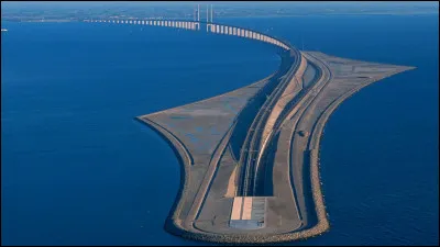Monument : Quelle information concernant le pont de l'Øresund est inexacte ?