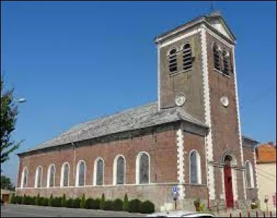 Ville de l'arrondissement de Douai, au sein du parc naturel régional Scarpe-Escaut, Fenain se situe dans le département ...