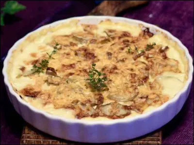 Gastronomie : Quel ingrédient n'entre pas dans la composition du plat typique appelé le sakkuk ?