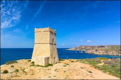 Géo : De quelle autre île, Malte est-elle la plus proche ?