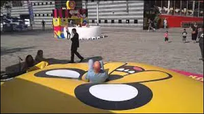 Quelle est la taille du coussin péteur le plus grand au monde ?