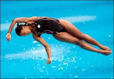 Quelle est la hauteur de la plus haute plateforme utilis&eacute;e pour faire des plongeons aux JO ?