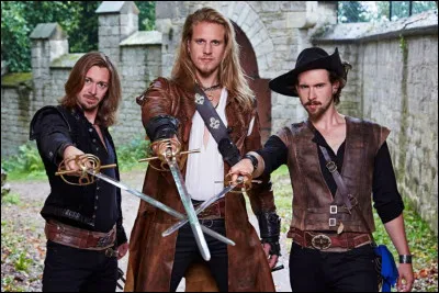 Complétez : 
"Er zog rastlos durch die..."