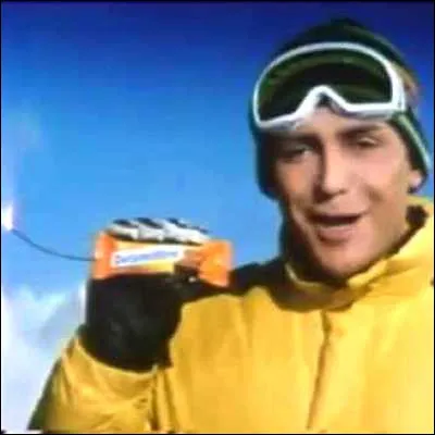 Quel animateur de t&eacute;l&eacute;vision, pr&eacute;sentateur de "Lunettes noires pour nuits blanches", a cr&eacute;&eacute; le slogan publicitaire "Ovomaltine, c'est de la dynamite" ?