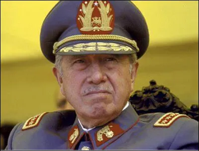 Qui est cet Augusto, général et dictateur du Chili pendant 17 ans de 1973 à 1990, pilleur de son pays ?