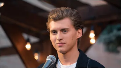 Il a chanté une chanson pour une fille, c'est :