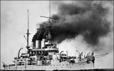 Quel est le nom de ce cuirassé russe de 1905 célèbre pour la mutinerie de son équipage et son explosion dans le port de Sébastopol en 1919, nom d'un Prince, héros militaire russe ?