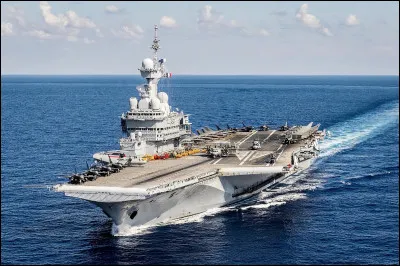 Quel est le nom de ce porte-avions nucléaire, pièce maîtresse de la Marine nationale française ?