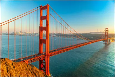 Quand fut créé le pont du Golden Gate ?