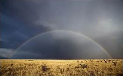 En Chine, il s'agit de la couleur du deuil :
