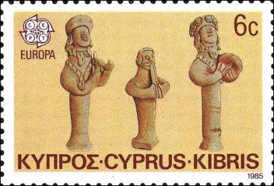 Chypre > Ce joli timbre chypriote nous montre trois figurines antiques représentant des musiciens. D'après vous ?