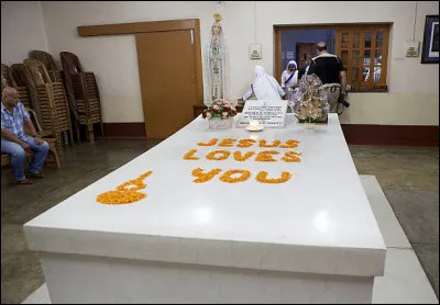 Mère Teresa a été enseignante à Calcuta :