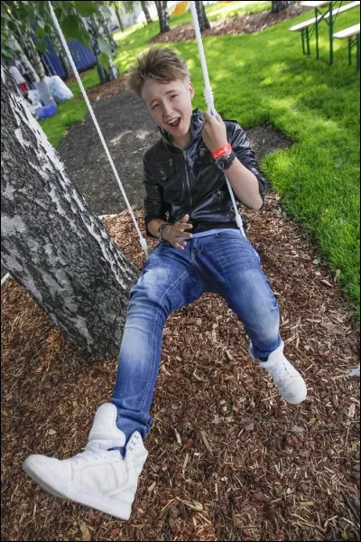 Comment s'appellent ses parents et sa sœur ?