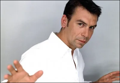 Qui est cet écrivain/ acteur, auteur du roman ''Mémé'' ?