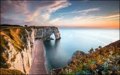 Quel département a pour préfecture Alençon ?