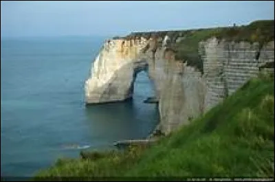 Combien de cantons retrouve-t-on en Normandie ?