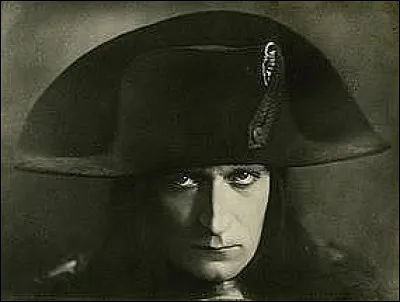 Le film "Napoléon" de 1927, considéré comme un chef-d'uvre mondial, a été réalisé par quel cinéaste ?