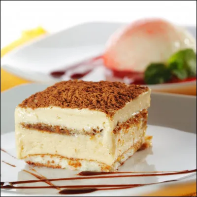 Dans le tiramisu, quel est l'alcool généralement utilisé ?