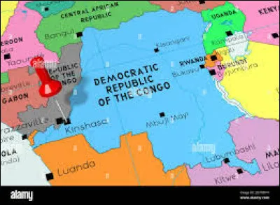 Tout le monde m'appelle soílard
Moi, je ne suis pas soílard
Moi ya copa moi je provoque personne
Le vin rouge a rougi mes yeux
Je n'attends que la mort
Le vin de palme a rougi mes lèvres
Je n'attends que la bagarre
 
Qui interprète ces paroles ?
