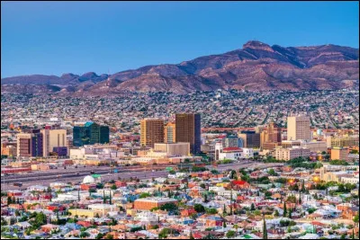 Quelle est cette ville du Texas, situé à la frontière entre les États-Unis et le Mexique ?