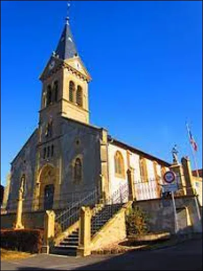 Vous avez sur cette image l'église Saint-Trudon, à Failly. Village du Grand-Est, près de Metz, il se situe dans le département ...