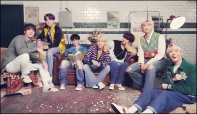 Avec la sortie de ... en avril, BTS est passé du statut de boys band hip-hop prometteur, largement partagé sur la scène coréenne, à celui du groupe à l'identité totalement séparée et distincte.