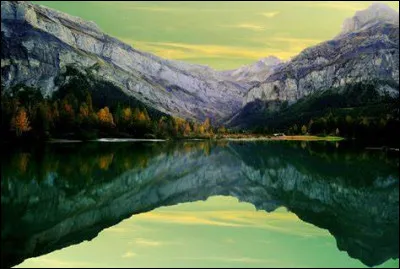 Je dois écrire au __dicat pour arranger les choses.