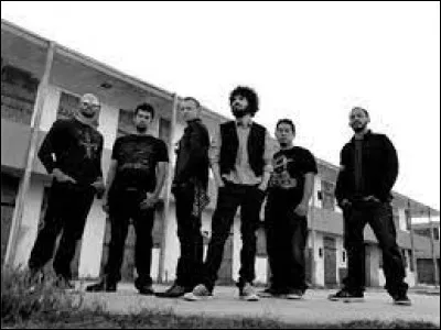 Musique : Qui incarne le personnage de Frollo dans la comédie musicale "Notre-Dame de Paris" ?