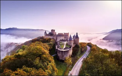 Dans quel pays trouve-t-on le quartier de Cents ?