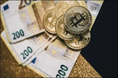 De quelle couleur sont les billets de 100  ?