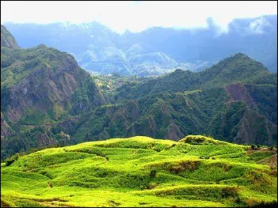 Comment cette île était-elle appelée au Moyen Âge ?
