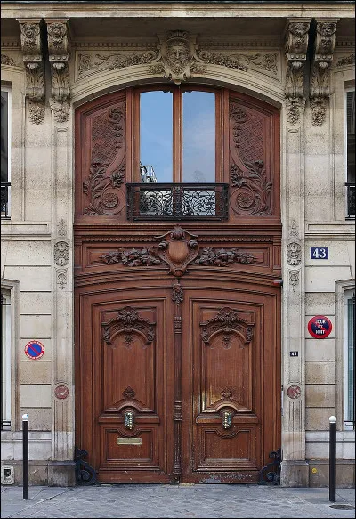 En 1933, qu'a fait Gilbert Lewis ?