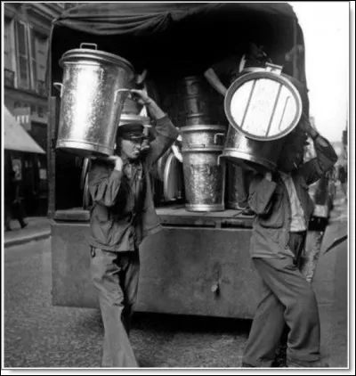 Le 1er avril 1871, qui nomme Eugène Poubelle comme préfet de la Charente ?