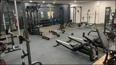 À partir de quel âge peut-on aller seul dans une salle de sport ? (avec accord parental)