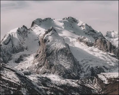 Retrouvez le plus vieux massif français :