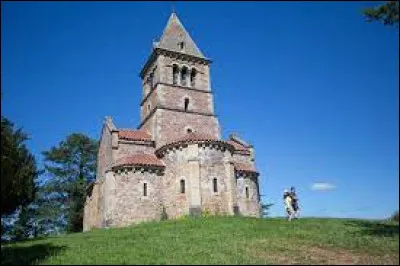 Vous avez sur cette image la chapelle du Dun, à Saint-Racho. Village de l'arrondissement de Charolles, il se situe dans le département ...