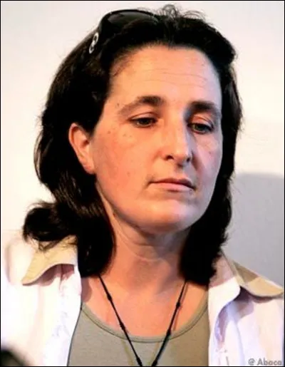 Lorsqu'une personne tue un nouveau-né, on dit qu'elle a commis un...