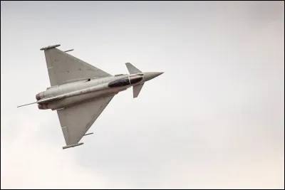 Je cherche le nom dun avion de ligne supersonique aujourdhui inutilisé :