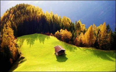 Montréal se trouve au nord du Canada.