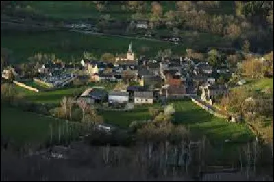 Village de l'arrondissement de Villefranche-de-Rouergue, Prévinquières se situe dans le département ...