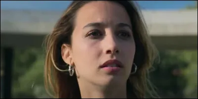 Zoa a enfreint le règlement. Qu'a-t-elle fait ?