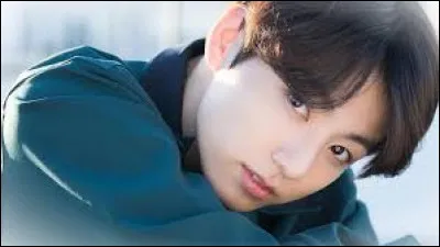 Pourquoi Jungkook a-t-il mis de l'eau dans les yeux de Jin ?