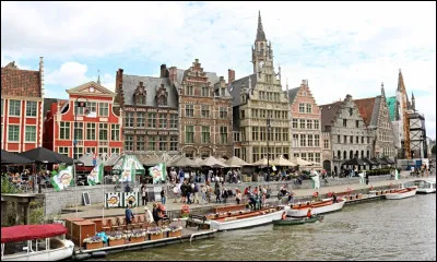 Quelle est cette ville flamande de Belgique, port important et grande cité industrielle ?