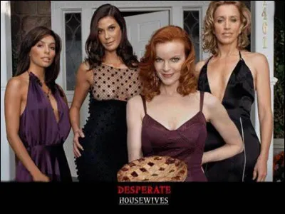 A quel jeu Danielle joue-t-elle quand elle vient avec son fils voir Bree, après avoir perdu son époux ?