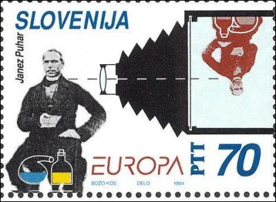 Slovénie > Nonobstant arrière grand-oncle du fondateur d'un groupe de punk ("Pankrti"), Janez Avgu&scaron;tin Puhar est connu pour un principe photographique : lequel ?