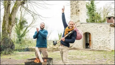 Quels sont les prénoms des deux routards de l'émission ''Nus et culottés'' ?